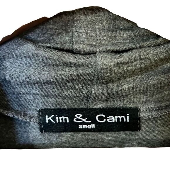 Kim & Cami Lightweight Wrap Top - Picture 6 of 8